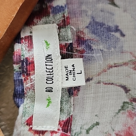 BD COLLECTION FLORAL BUTTON-DOWN SHIRT/TUNIC - Picture 4 of 9